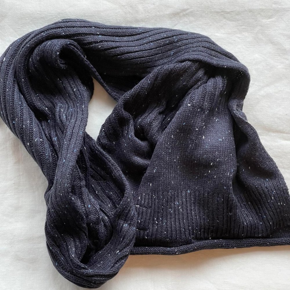 NEW Universal Thread Goods Co. Navy Oblong Knit Scarf